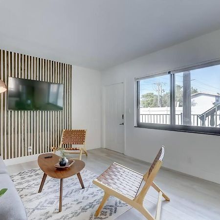 Chic Retreat: 2Br Apartment! Fort Lauderdale Exterior photo