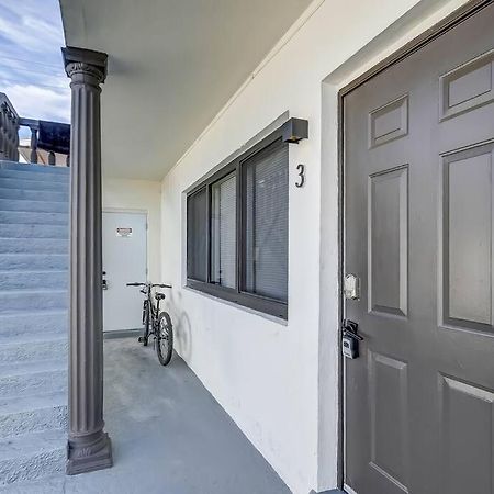 Chic Retreat: 2Br Apartment! Fort Lauderdale Exterior photo